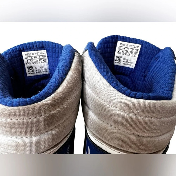 Pokémon x adidas Basketball Sneakers Size 2 Pikachu Blue White Red High Tops - Picture 7 of 8